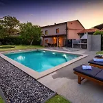 Villa Casa Milena - Stone House With Pool *