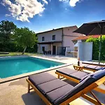 Villa Casa Milena - Stone House With Pool *